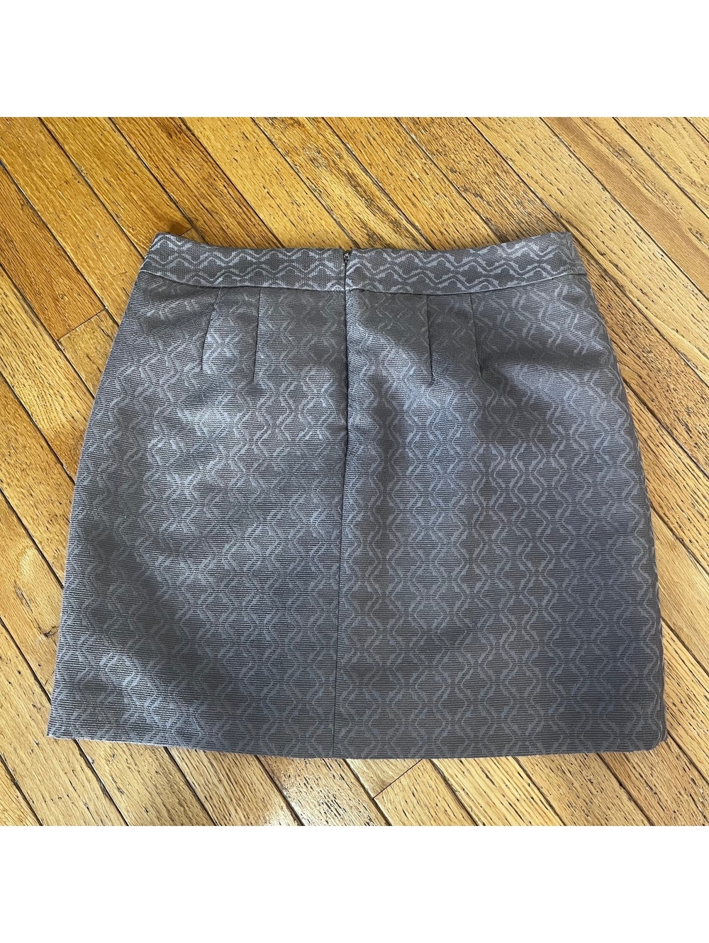 Ann Taylor LOFT Petites Textured Mini Skirt Size 8P - Picture 4 of 4